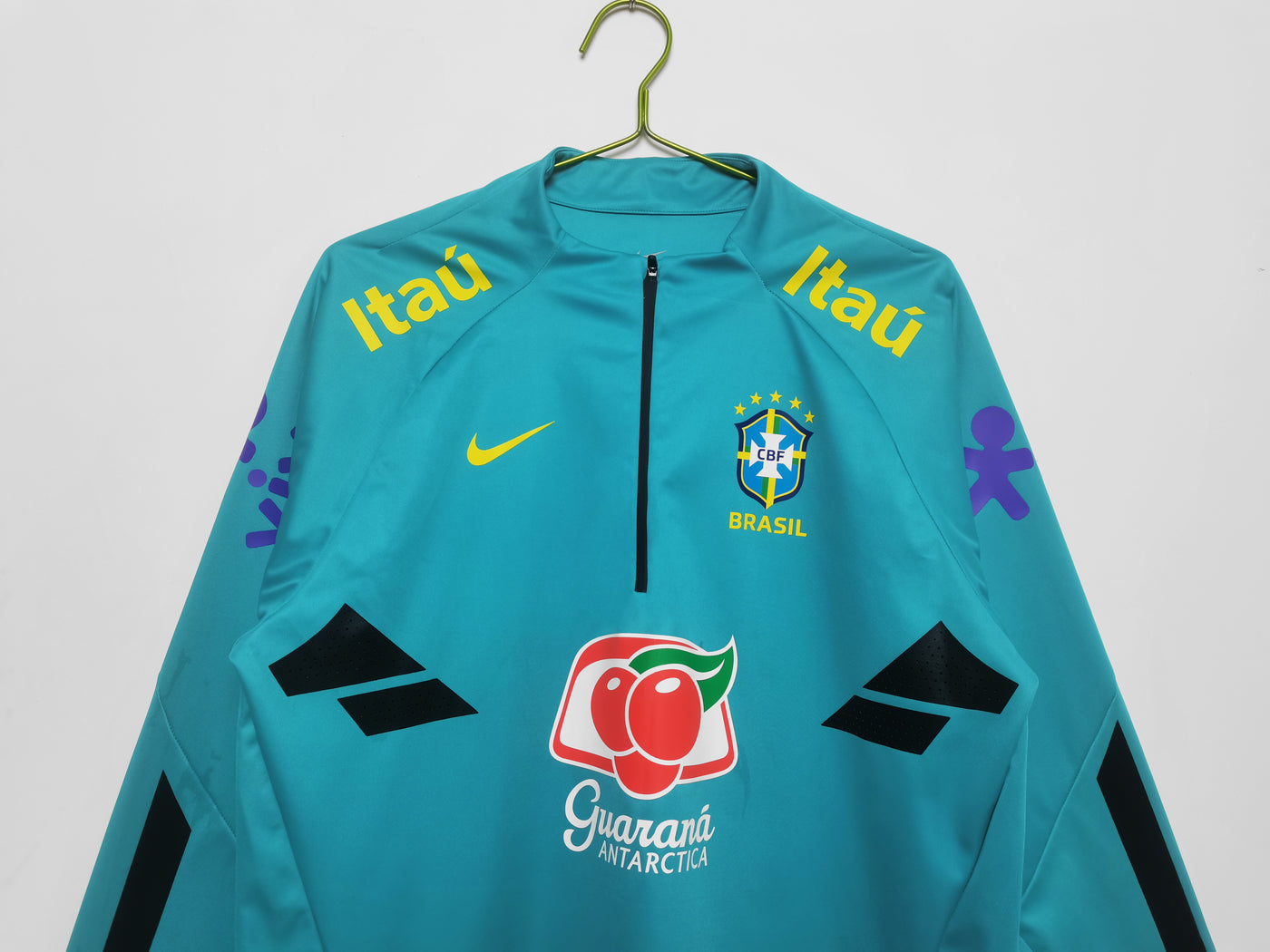 Brazil 2022/23 Player Training Jacket