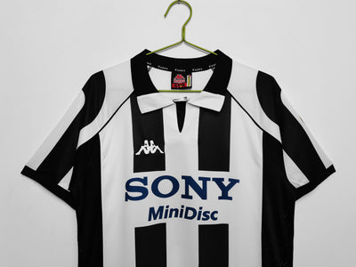 Juventus 1997/98 Home Jersey