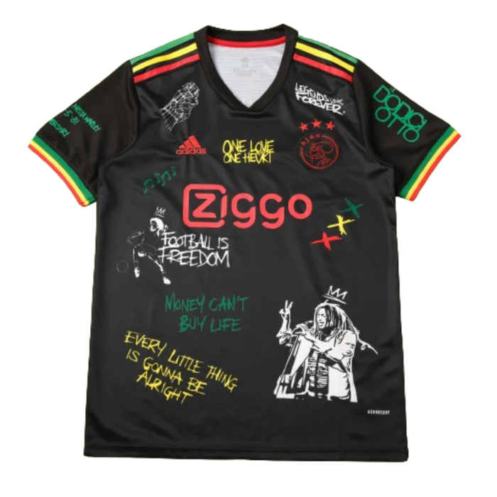 a black t - shirt with the words ziggo written on it