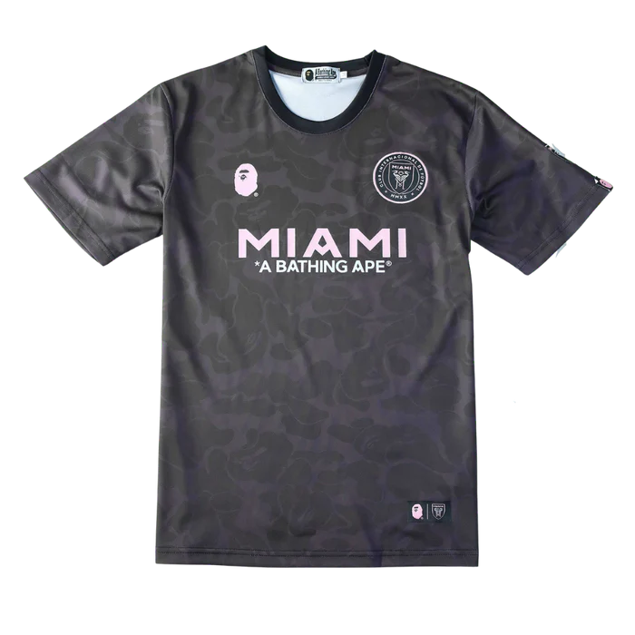 a black and white shirt with the word miami on it