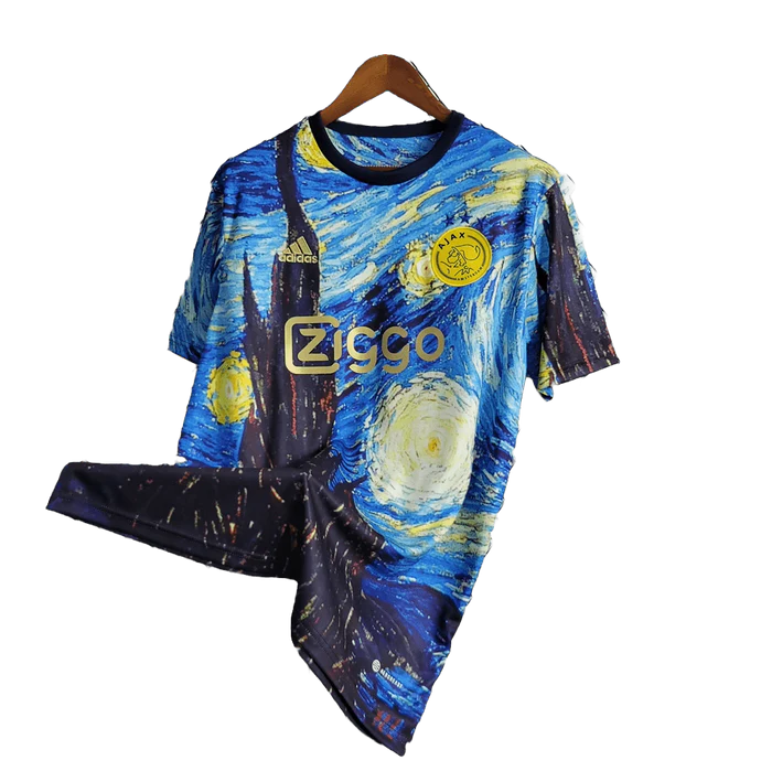 a t - shirt with a picture of the starry night on it